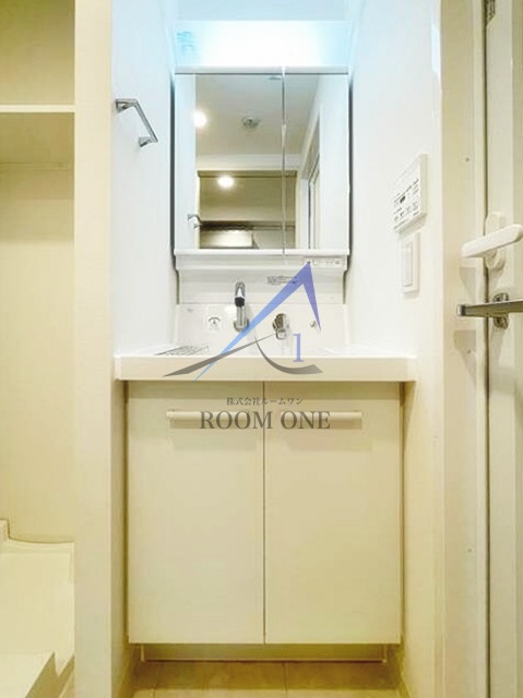 洗面設備　洗面台です。