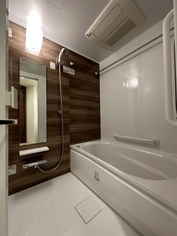 バス・シャワールーム　お風呂で日々の疲れを落としましょう