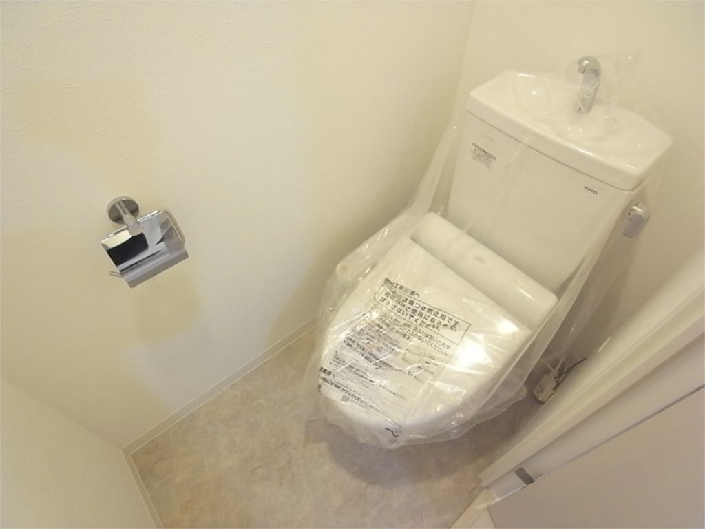 トイレ　もちろんウォシュレット付