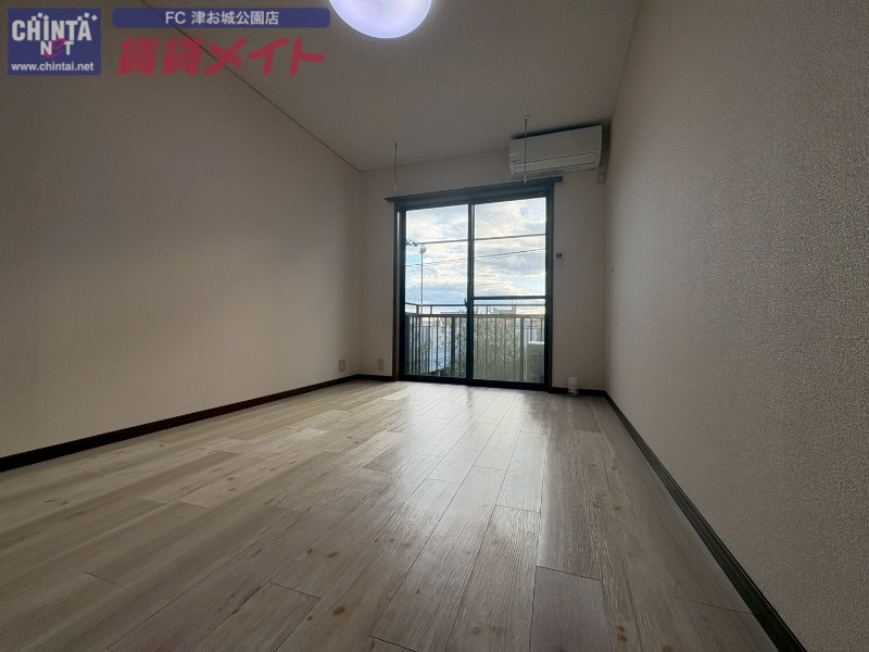 居室・リビング　別部屋の写真です