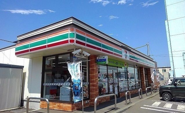 コンビニ　セブンイレブン江別大麻店（コンビニ）まで430m