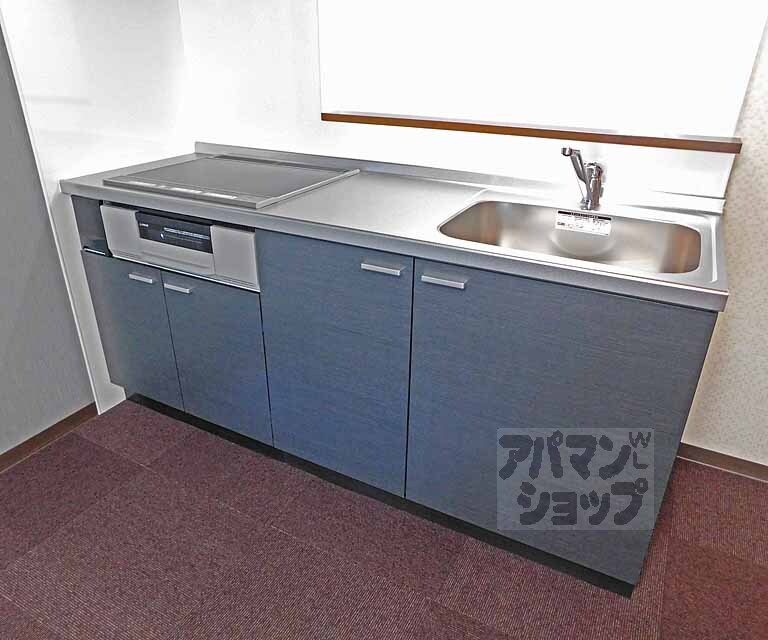 キッチン　お洒落なシステムキッチンです。