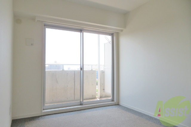 その他部屋・スペース　６．１帖の洋室です。おやすみはこちらで。