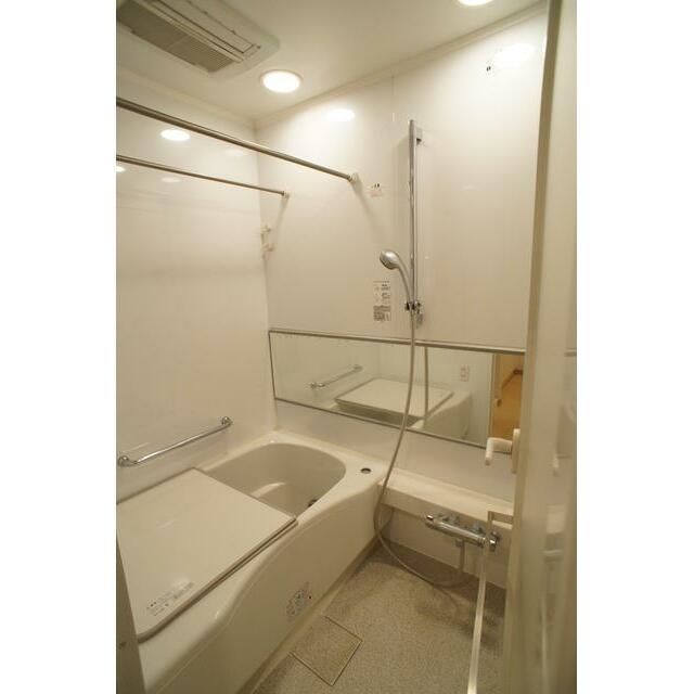 バス・シャワールーム　（別タイプ参考写真）ステーションガーデンタワー　荒川区西日暮