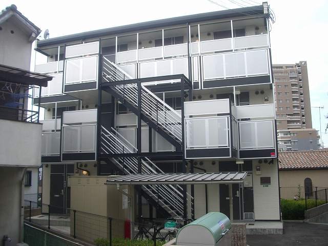 玄関　落ち着いた玄関です