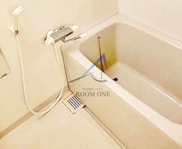 バス・シャワールーム　お風呂です。