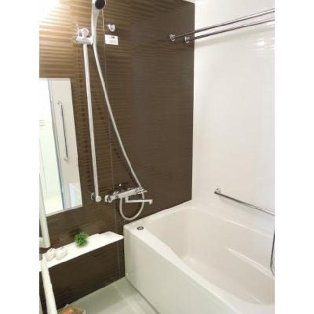 バス・シャワールーム　※写真は同タイプ住戸です。