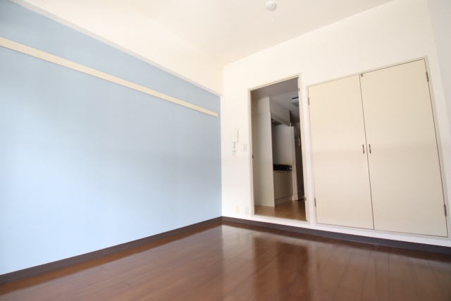 居室・リビング　※別部屋の参考写真のため、現状優先です。