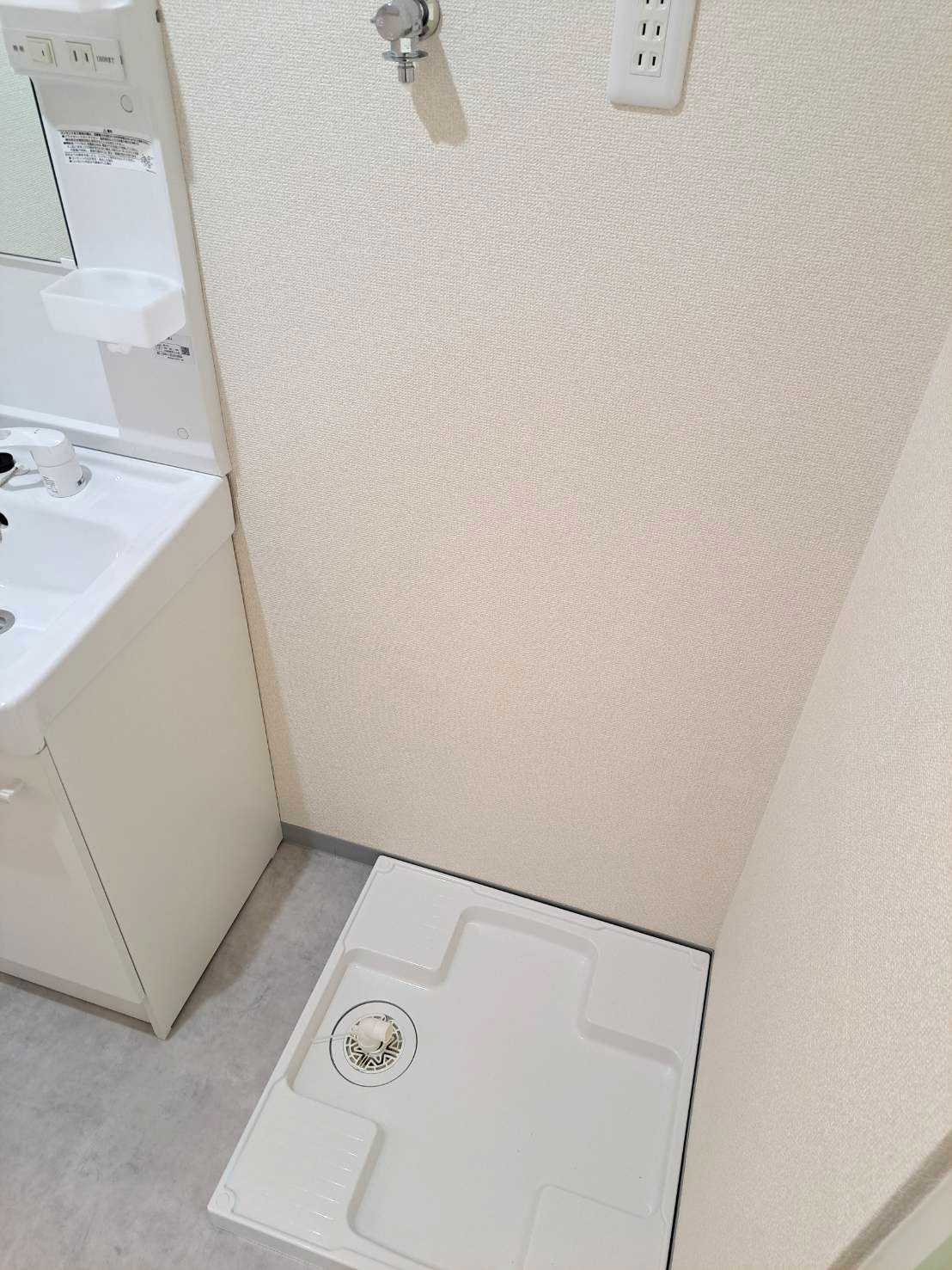 その他　室内に洗濯機置場ございます☆