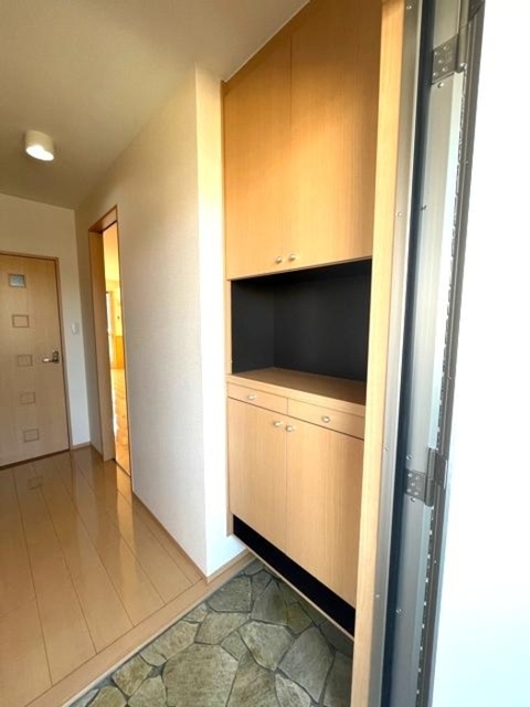 玄関　シューズボックス