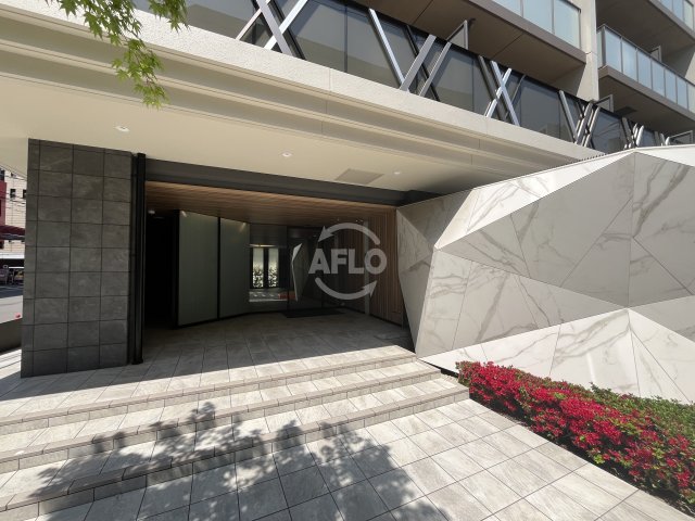 エントランス　ATKレジデンスなんば　エントランス