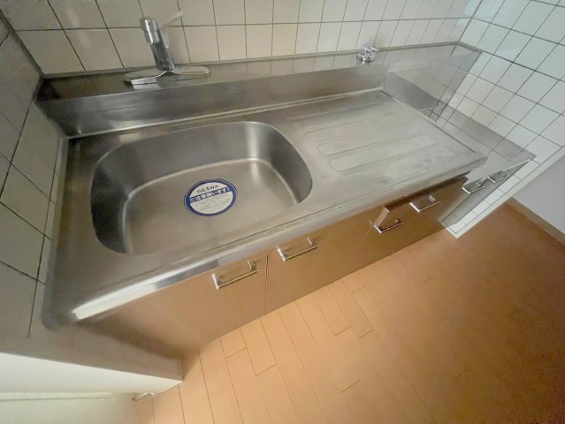 キッチン　あなたの好みに合わせたコンロを置いてくださいね。