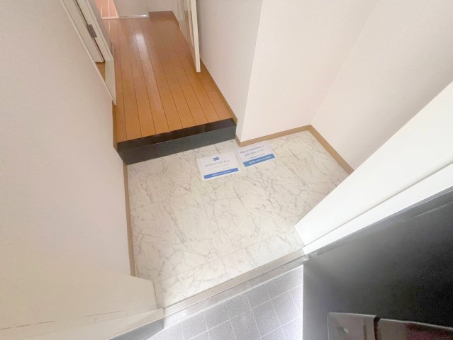 玄関　玄関が大きいと、とても解放感があります。