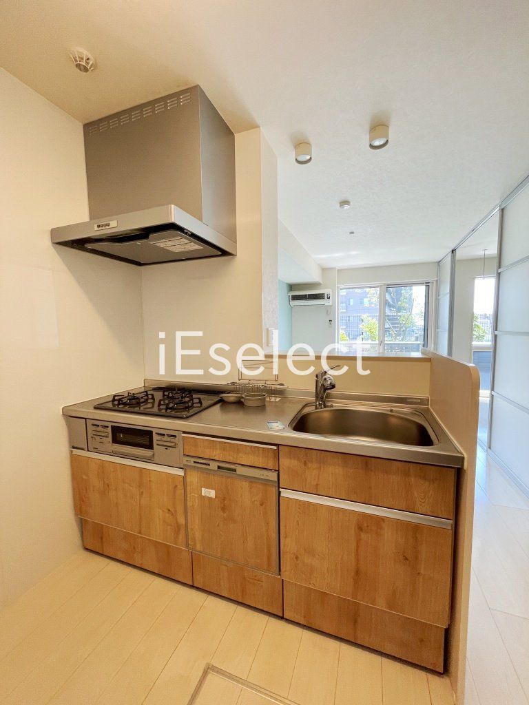 キッチン　ビルトインコンロのシステムキッチンでお料理快適?