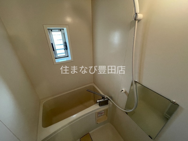 バス・シャワールーム　同型別部屋写真