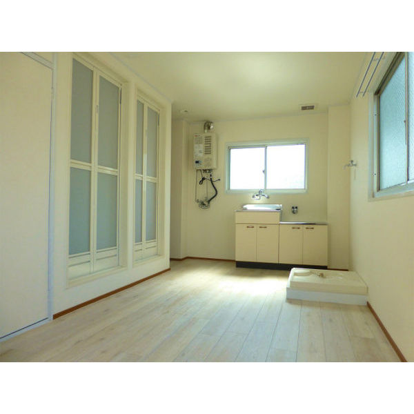 その他部屋・スペース　別部屋。現状優先です。