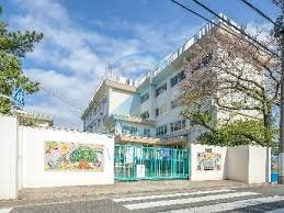 小学校　江戸川区立松本小学校（小学校）まで250m