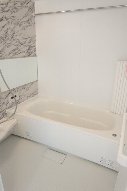 バス・シャワールーム　日々の疲れを癒すお風呂付です