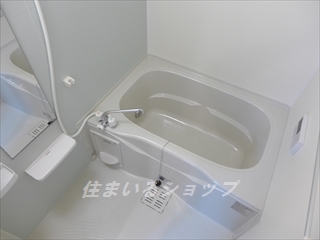 バス・シャワールーム　追い焚き・浴室暖房乾燥機あり