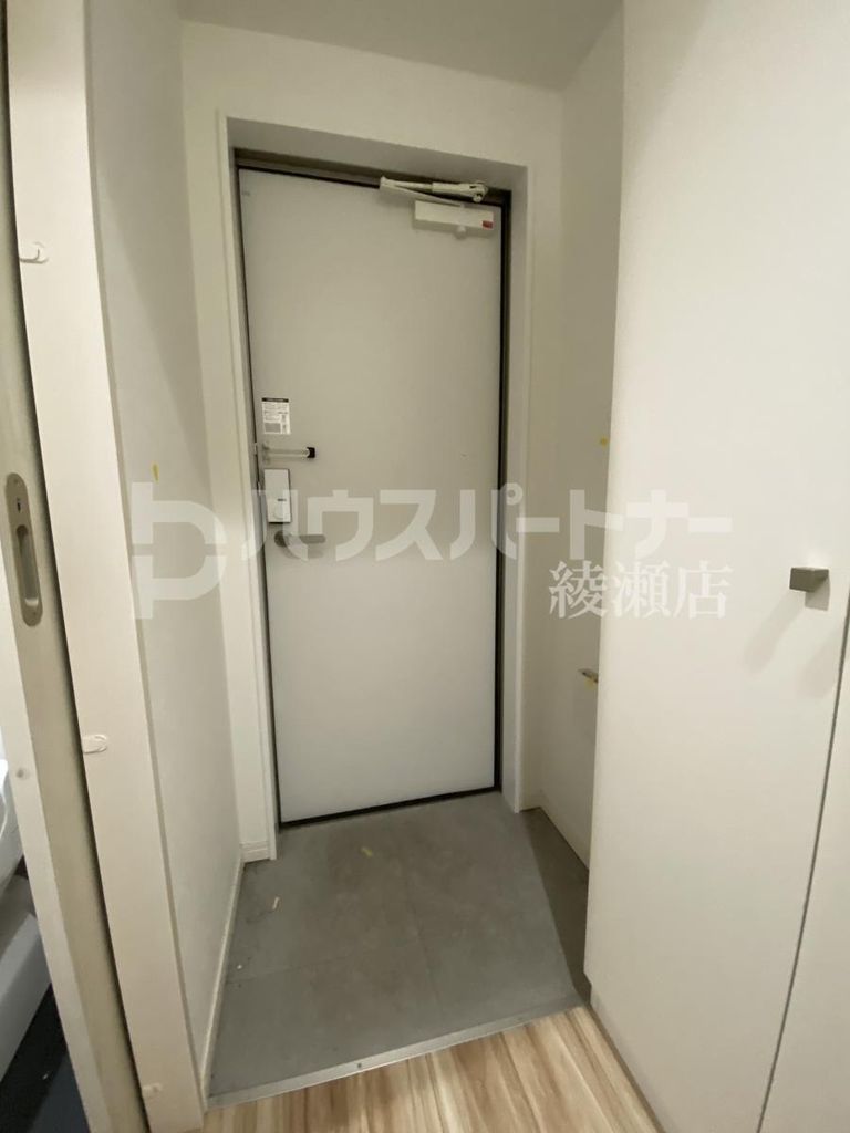 玄関　収納