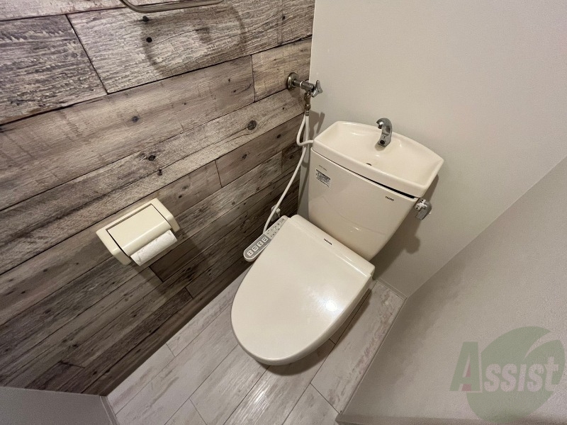 トイレ　トイレです。ウォシュレット付を探している方、おすすめです。