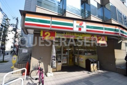 コンビニ　セブンイレブン大阪淡路町４丁目店（コンビニ）まで155m