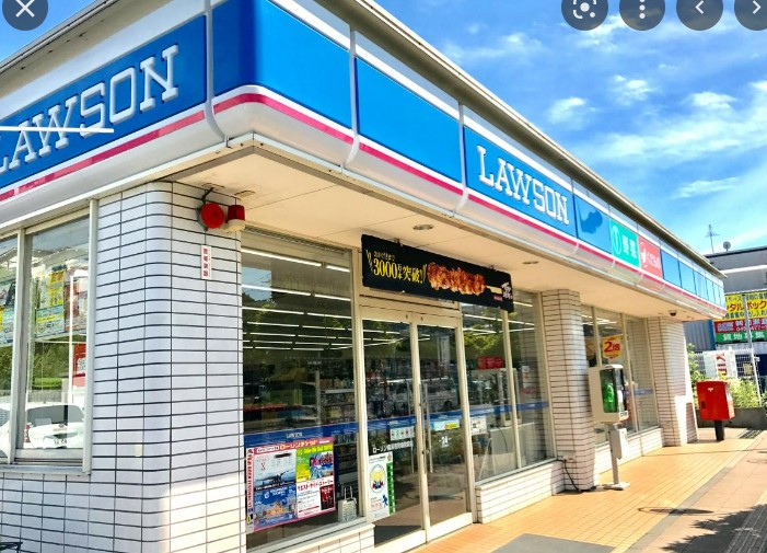コンビニ　ローソン 横浜市立市民病院店（コンビニ）まで311m