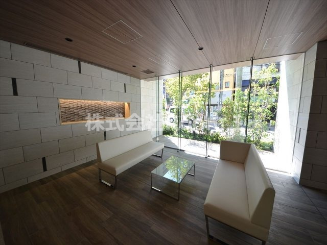 ロビー　建物の内部です