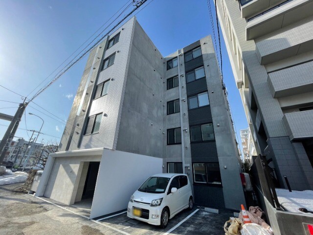 建物外観　札幌市東区北１７条東「ＬａｎｚａｄｏｒＮ１７」