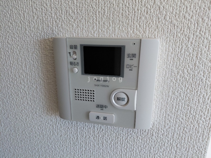 セキュリティ　モニター付きインターホンで来客確認も安心です！