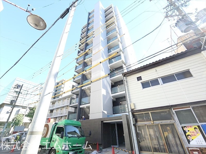 建物外観　外観　オートロック　宅配ＢＯＸ　防犯カメラ