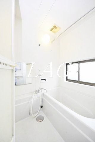 バス・シャワールーム　お風呂です。