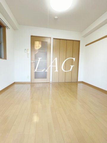 居室・リビング　洋室のお部屋です。