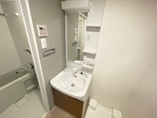 洗面設備　別号室のお写真の場合がございます。