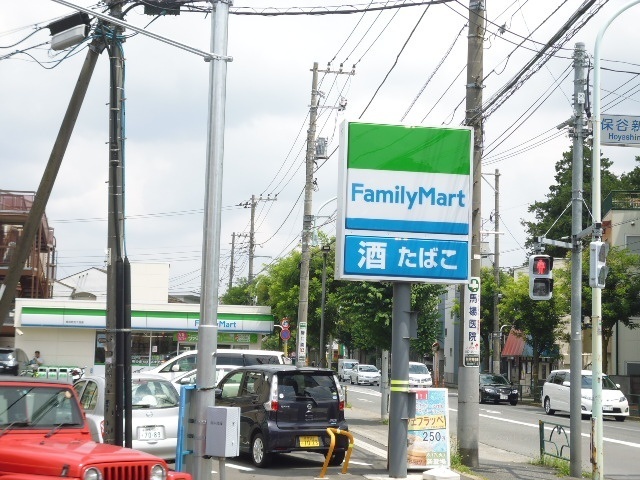 コンビニ　ファミリーマート柳沢北口店（コンビニ）まで567m
