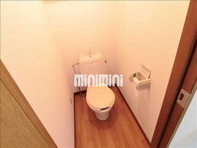 トイレ　お風呂トイレ別です。