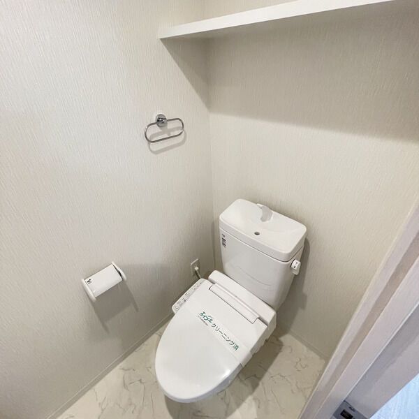 名鉄名古屋本線 山王駅 徒歩9分 9階建 築6年のトイレ写真