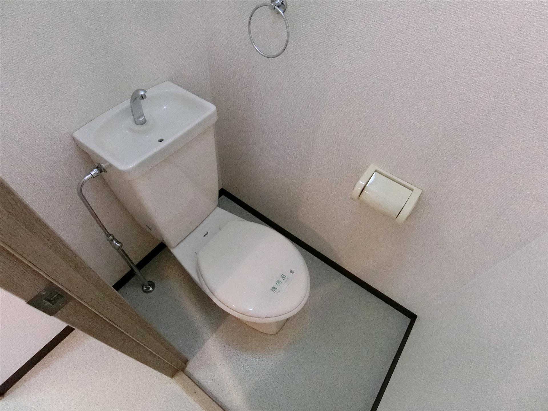 トイレ　お掃除のしやすい洋式トイレです♪（同仕様画像）