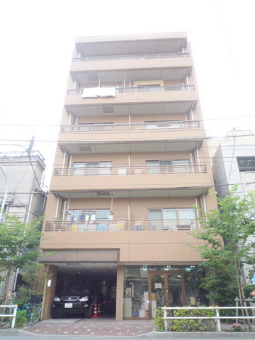ロビー　★東向きで陽当たりも良好です★