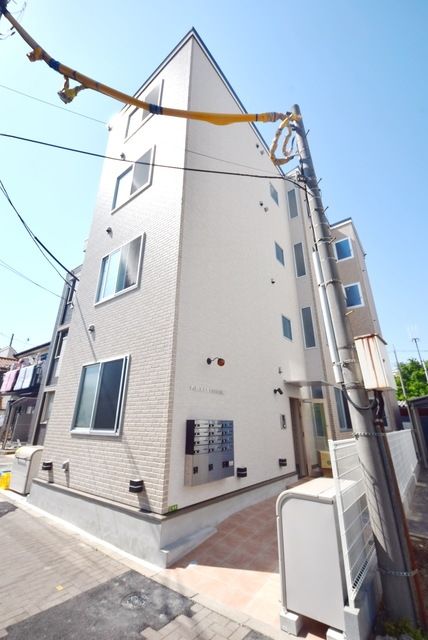 東武伊勢崎線 西新井駅 徒歩10分 築8年