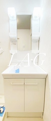 洗面設備　洗面台です。
