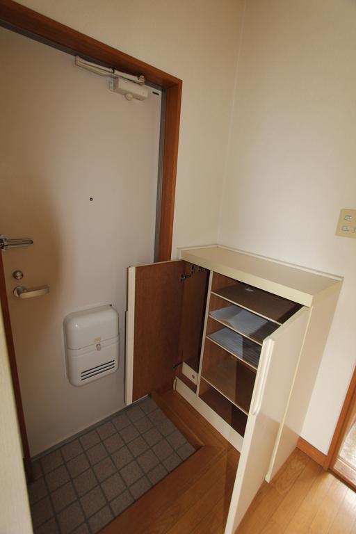 玄関　玄関収納