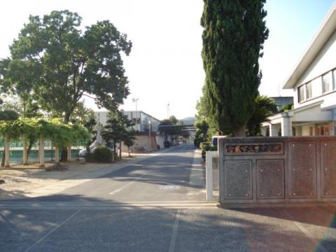 中学校　倉敷市立東中学校（中学校）まで1321m