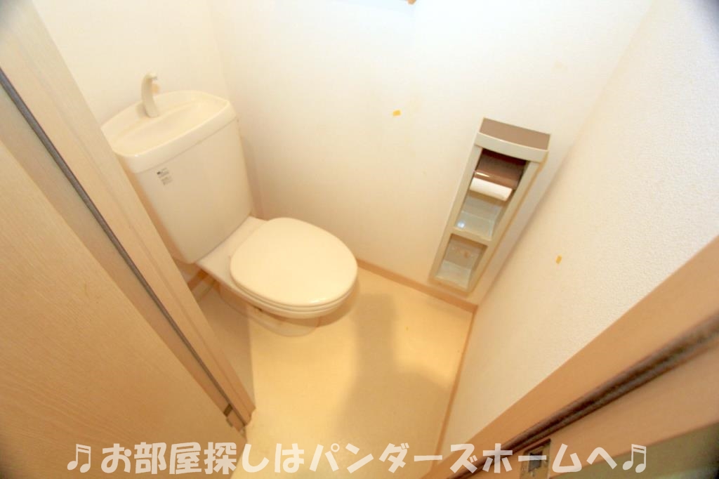 ルミエール新之栄のトイレ写真