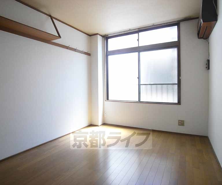 居室・リビング　きれいなお部屋です。