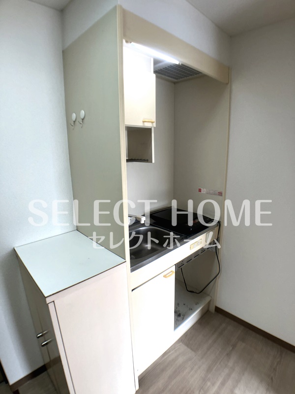 キッチン　コンパクトなキッチンで掃除もラクラク