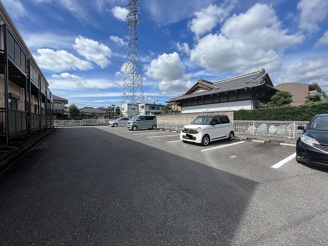 【ＦＬＯＲＡヨコヤマの駐車場】