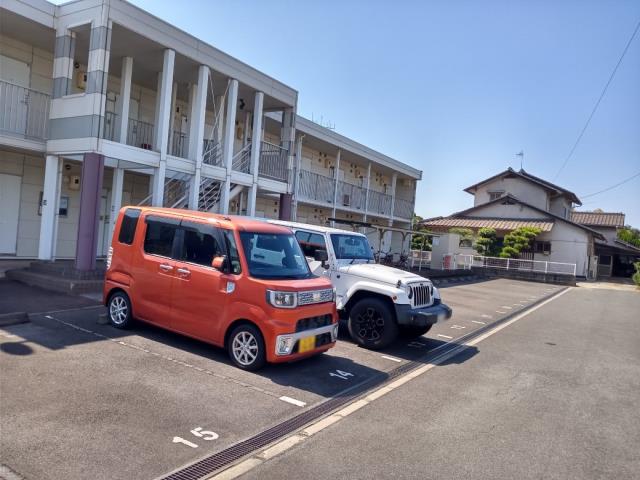駐車場　駐車場
