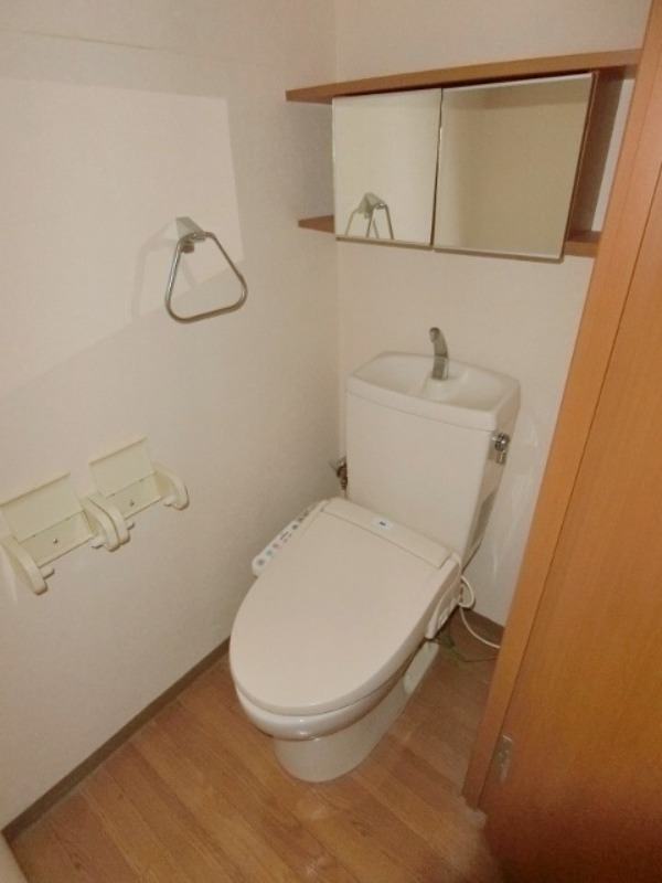 トイレ　図面と現状に相違がある場合には現状を優先