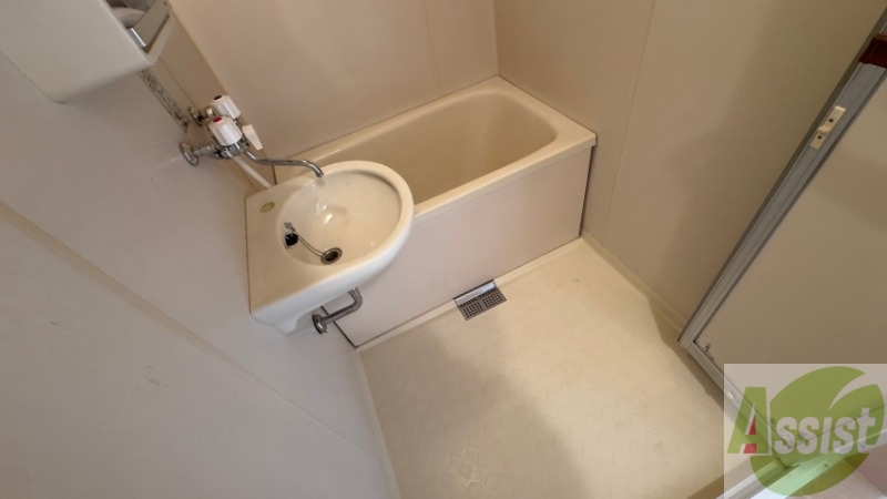 バス・シャワールーム　お風呂です。ゆっくりお風呂につかるのも体に良いですね～